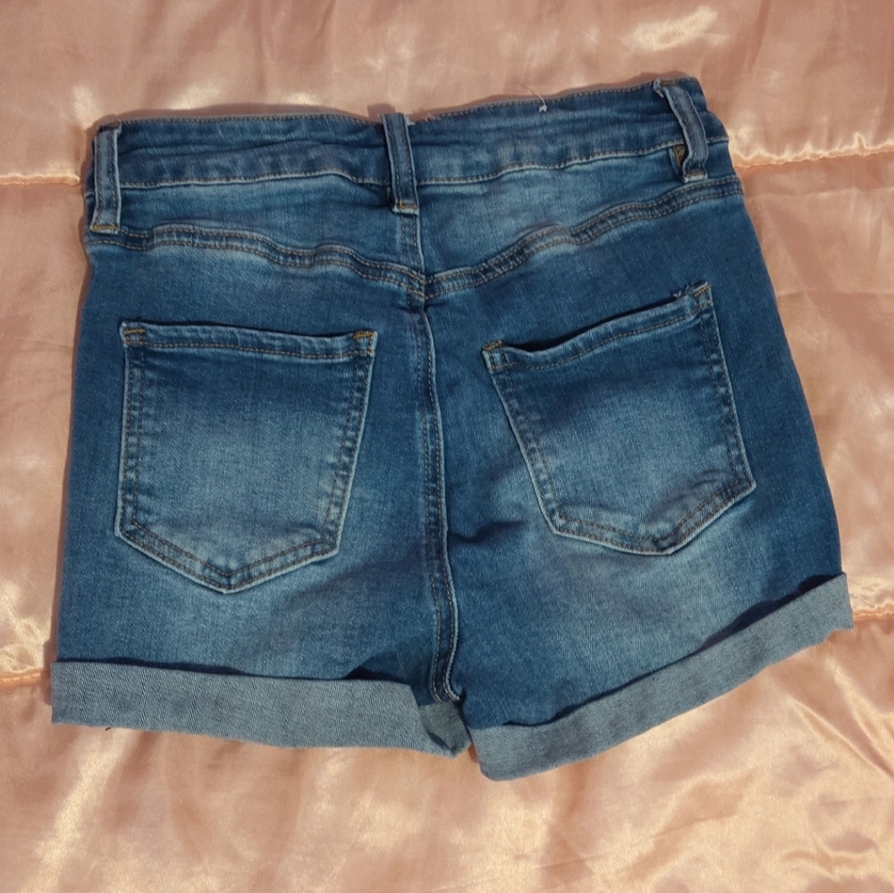 Rue21 blue ripped jean shorts